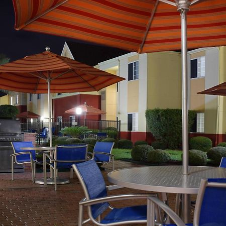 Towneplace Suites By Marriott Lake Jackson Clute Bagian luar foto